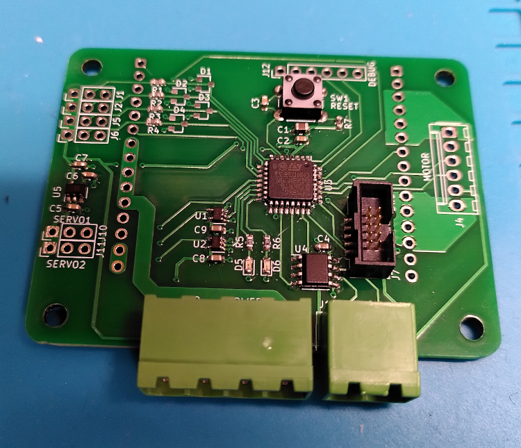 Motor driver PCB with the main components populated.